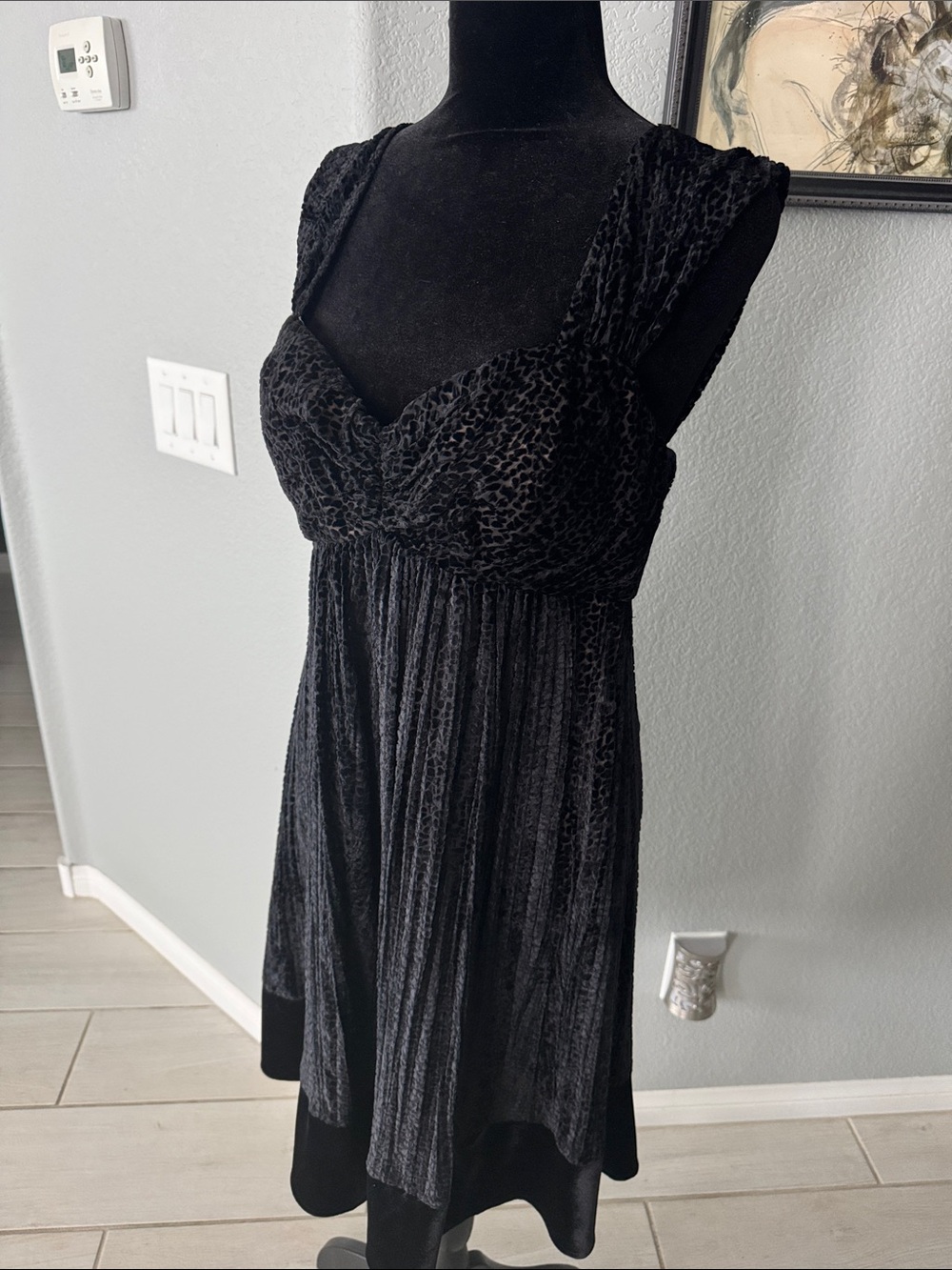 Vintage Black Velvet Empire Waist Sleeveless Dress